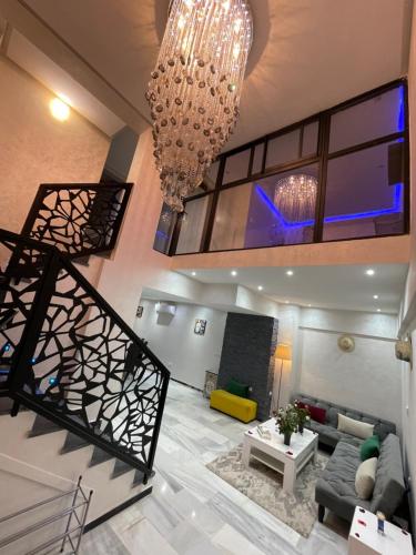 Appartement en Duplex avec 3 chambres Haut Standing Gueliz Marrakech — 4-Star Luxury Hotel in Marrakesh, Morocco