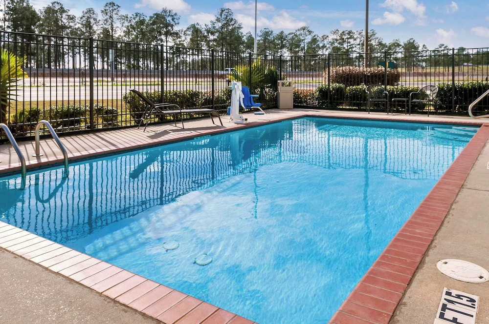 Quality Inn & Suites Slidell - photo 35