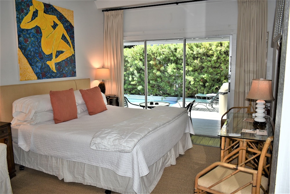 Simonton Court Historic Inn & Cottages - photo 39