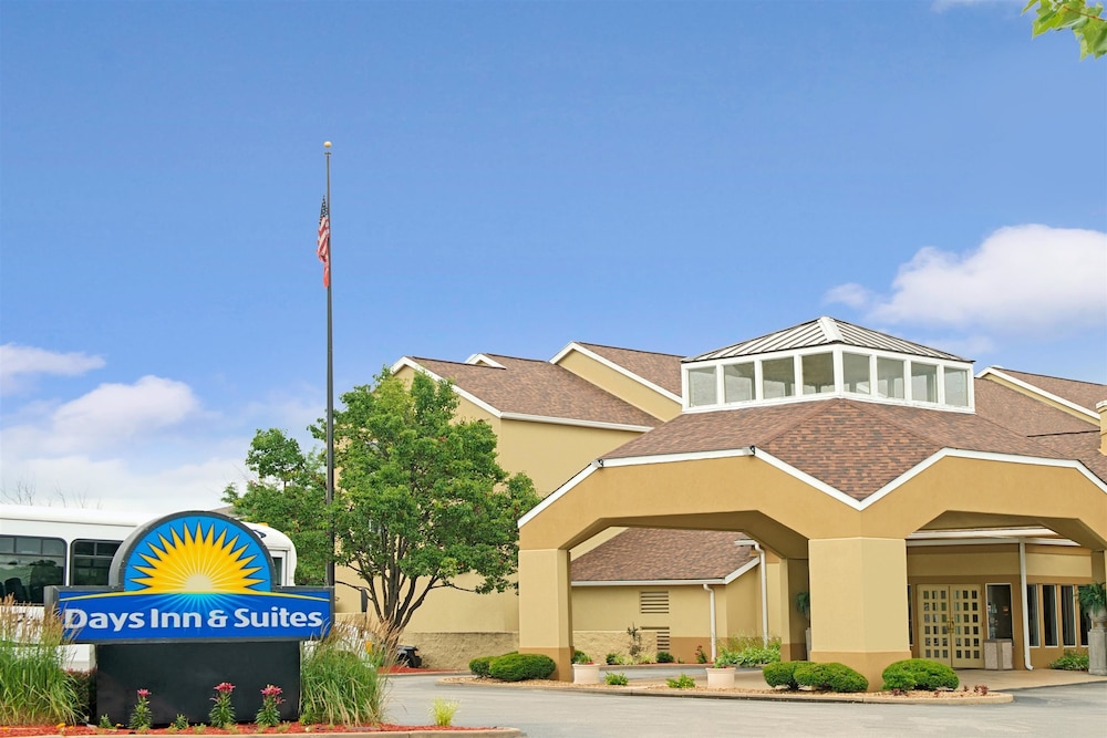 Days Inn by Wyndham St. Louis Westport MO