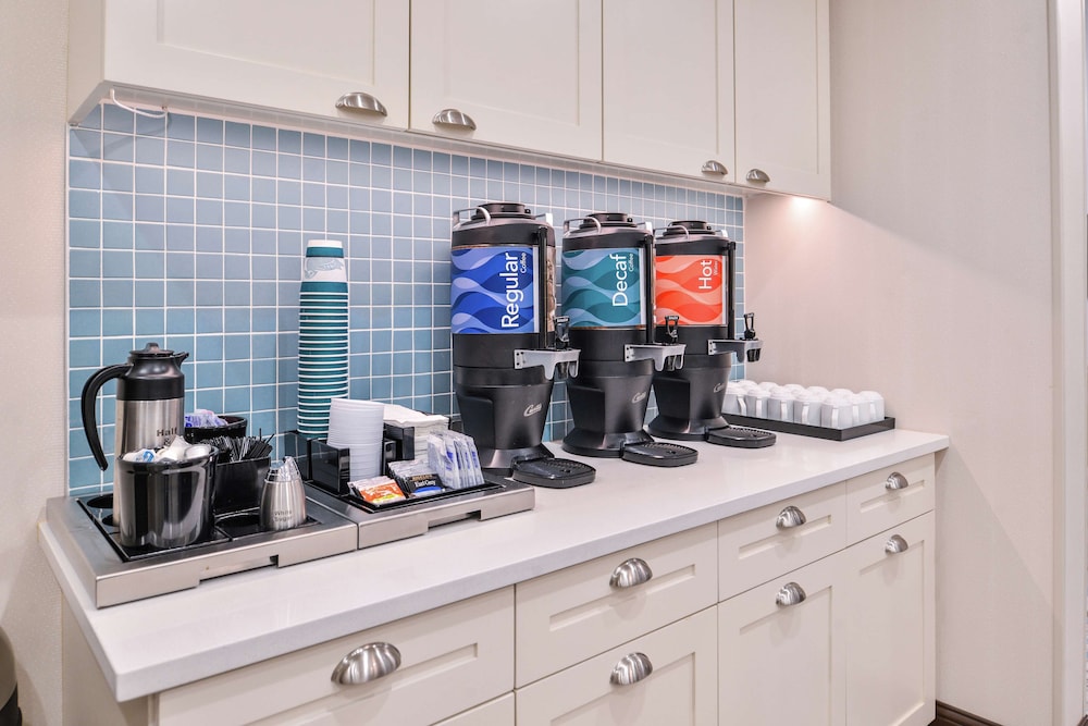 Homewood Suites by Hilton Des Moines Airport - photo 55
