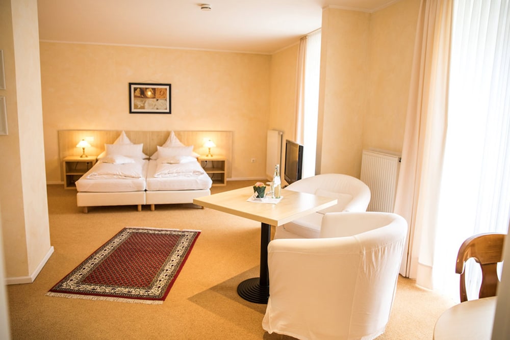 Airhotel Royal — hotel in Landstuhl
