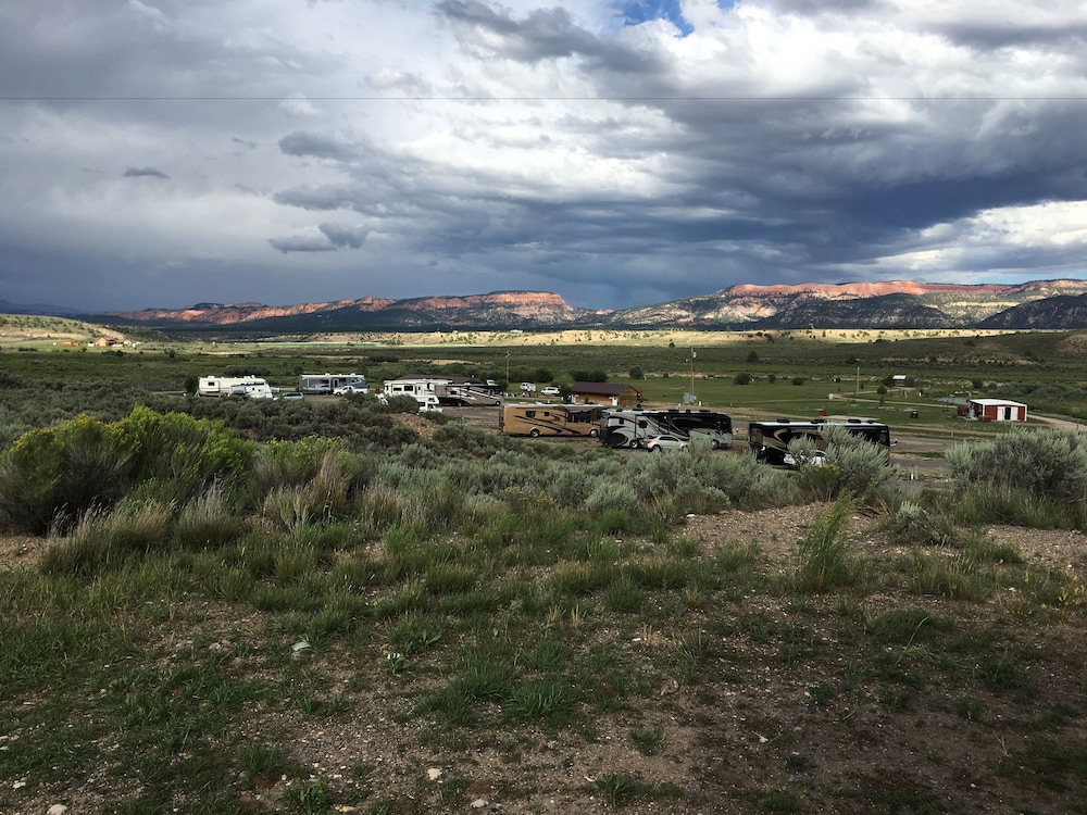The Riverside Ranch RV Park Motel & Campground - photo 45