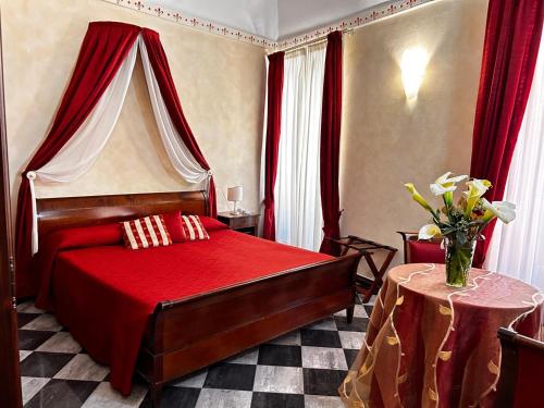 Giglio Rosso Suite — 4-Star Luxury Hotel in Monterosso Al Mare, Italy
