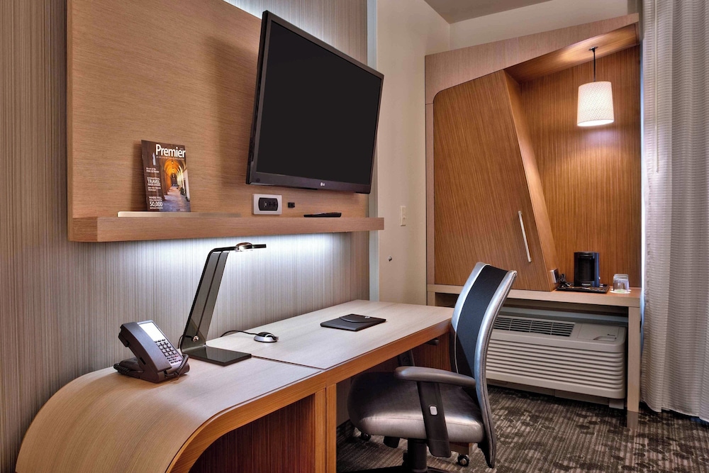 Courtyard Lehi at Thanksgiving Point - photo 5