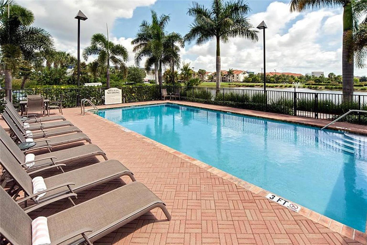 Hawthorn Extended Stay by Wyndham West Palm Beach Airport - photo 4