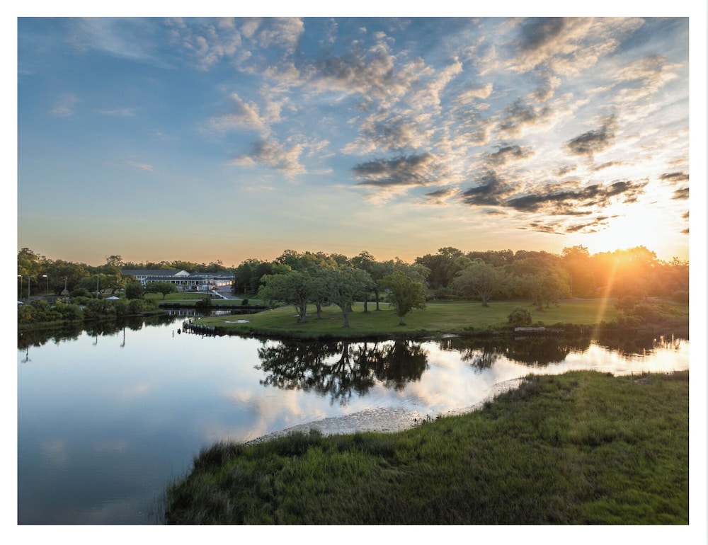 Gulf Hills Hotel & Resort - photo 29