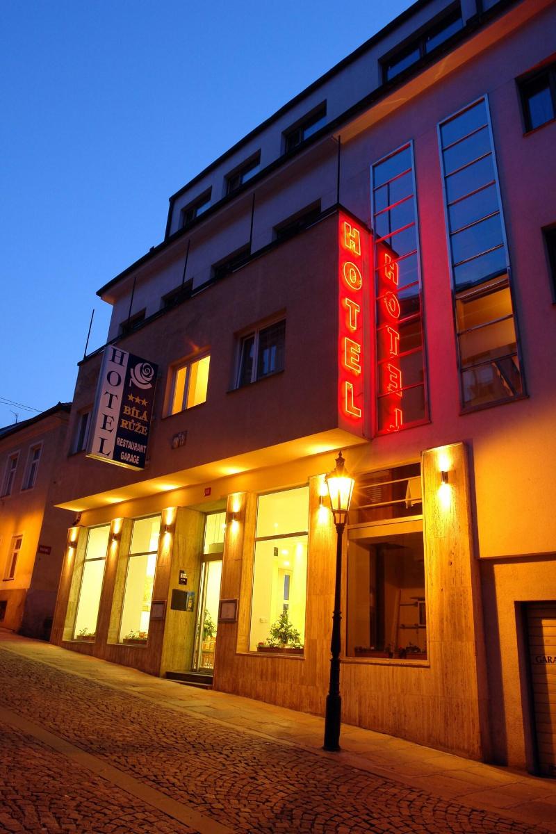 Hotel Bílá Růže — hotel in Pisek