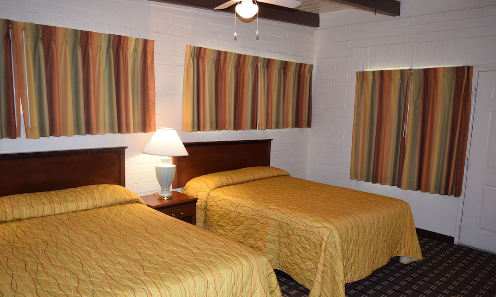 Stanlunds Inn And Suites - photo 7
