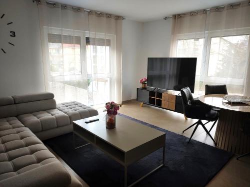 Hotel Valley Of Business Frankfurt Airport Black Label Apartment — hotel in Hofheim Am Taunus