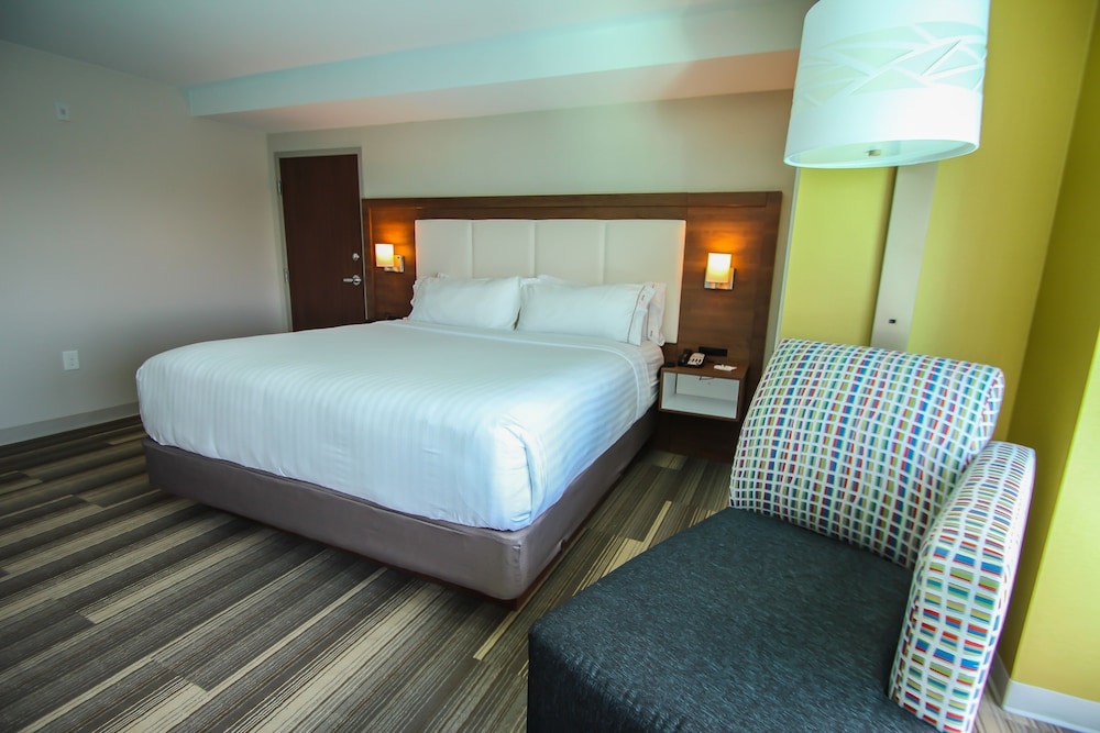 Holiday Inn Express & Suites Miami Airport East by IHG - photo 35