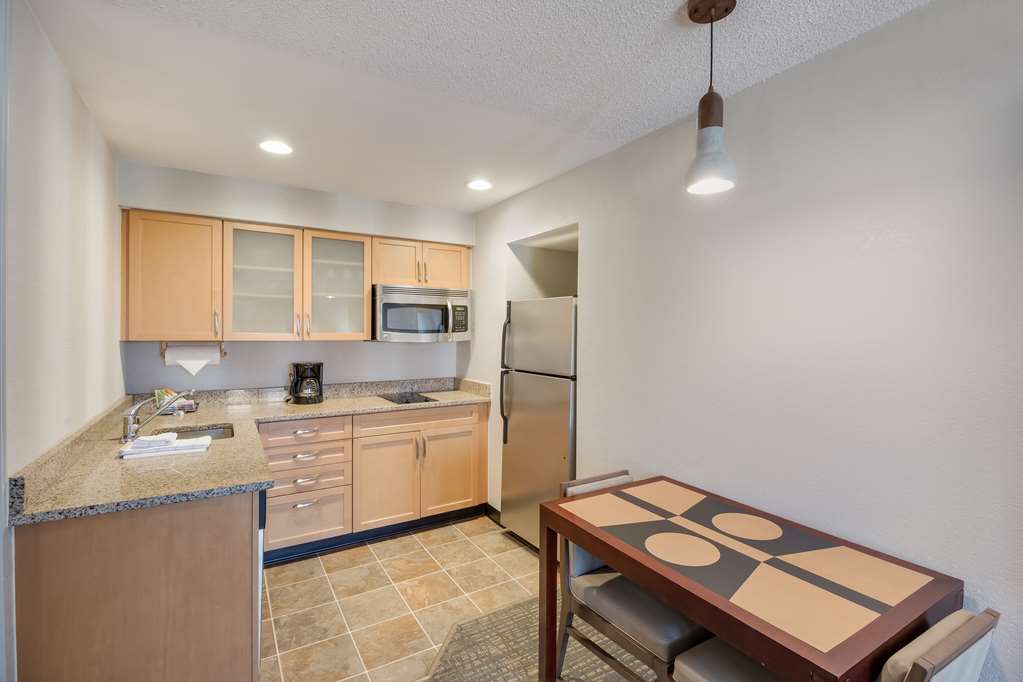 Sonesta ES Suites Huntington Beach Fountain Valley - photo 13