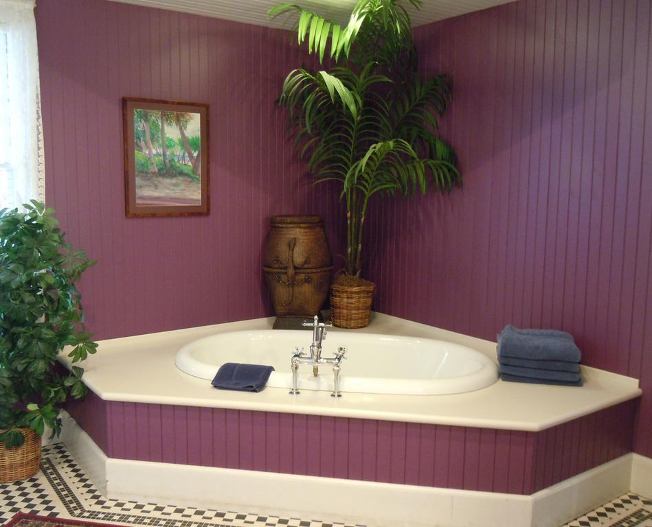 Jacaranda Inn - photo 15