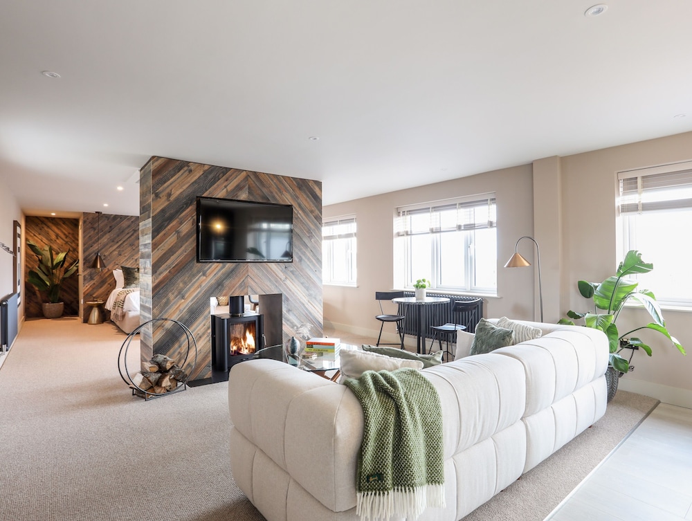 The Hayloft — 4-Star Luxury Hotel in Amlwch, United Kingdom
