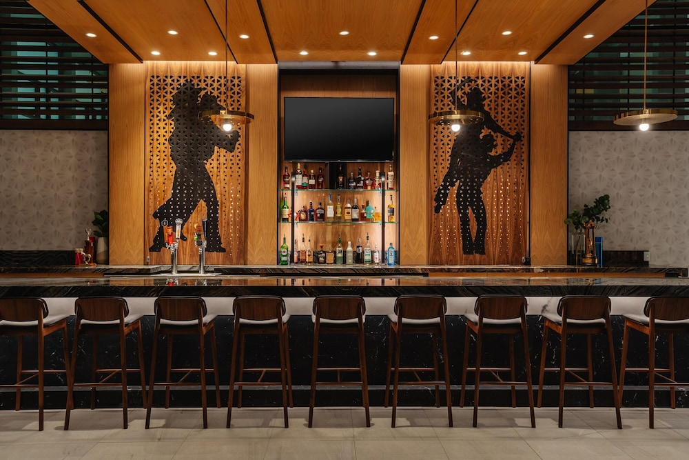 The Beeman Hotel - photo 38