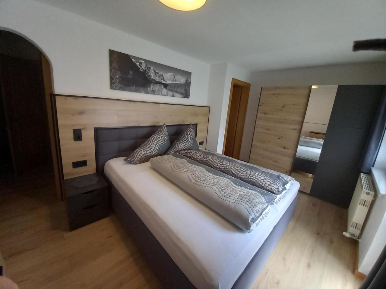 Haus Waldfriede — 4-Star Luxury Hotel in Sankt Leonhard, Austria