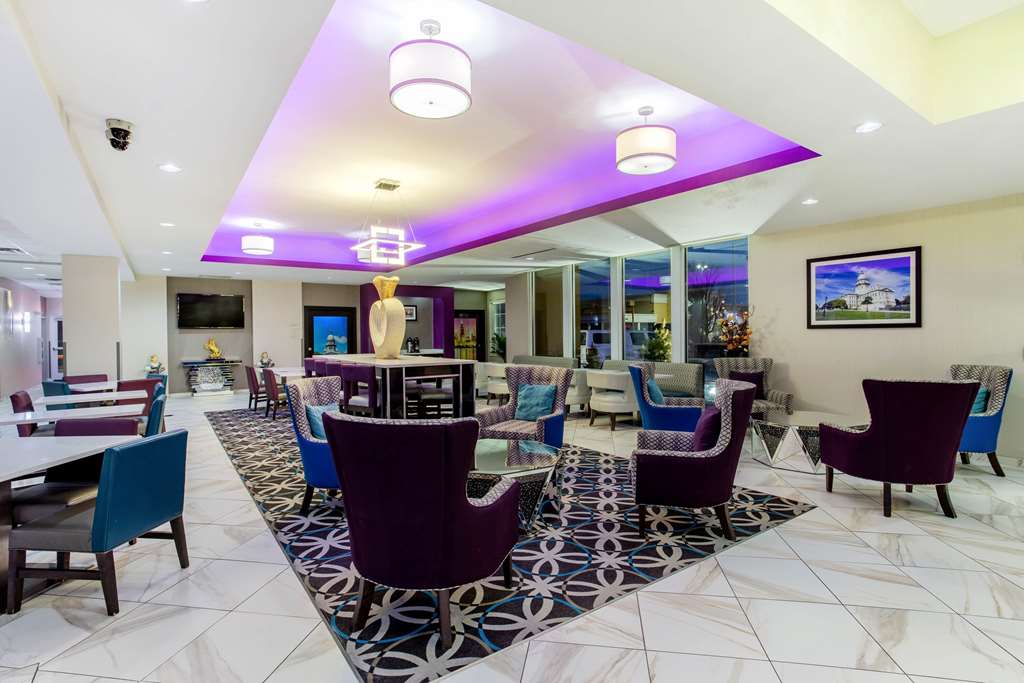 La Quinta Inn & Suites by Wyndham Springfield IL - photo 13