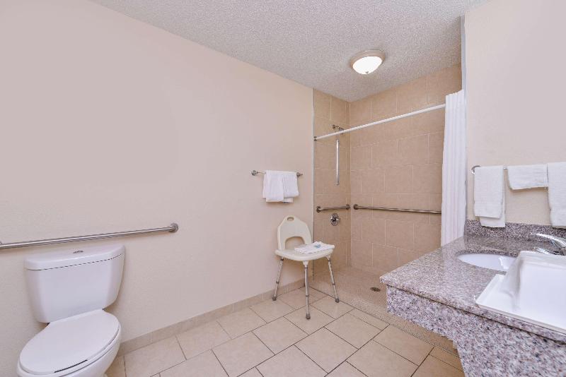 Americas Best Value Inn Airport South - photo 26
