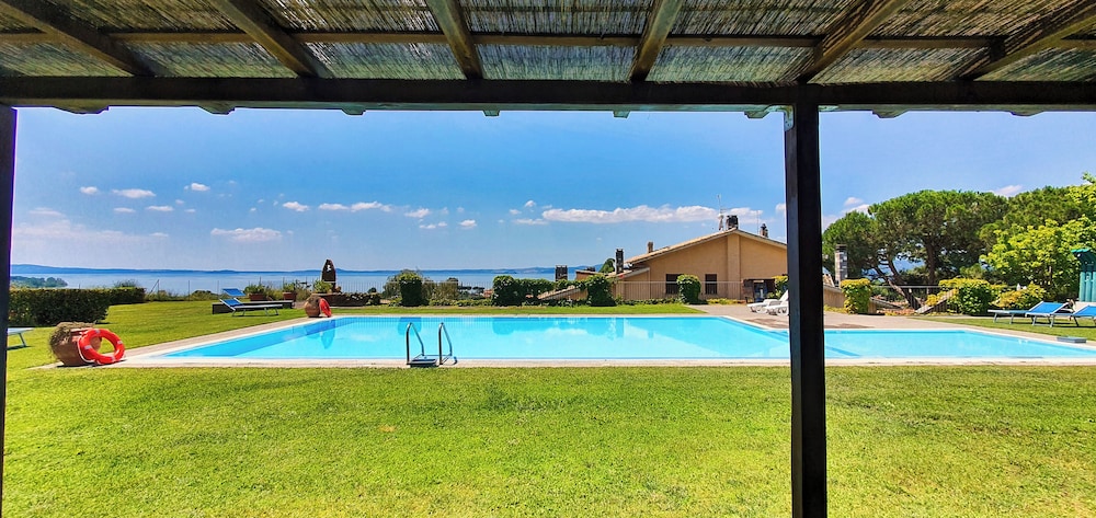 Le vigne — 4-Star Luxury Hotel in Bolsena, Italy