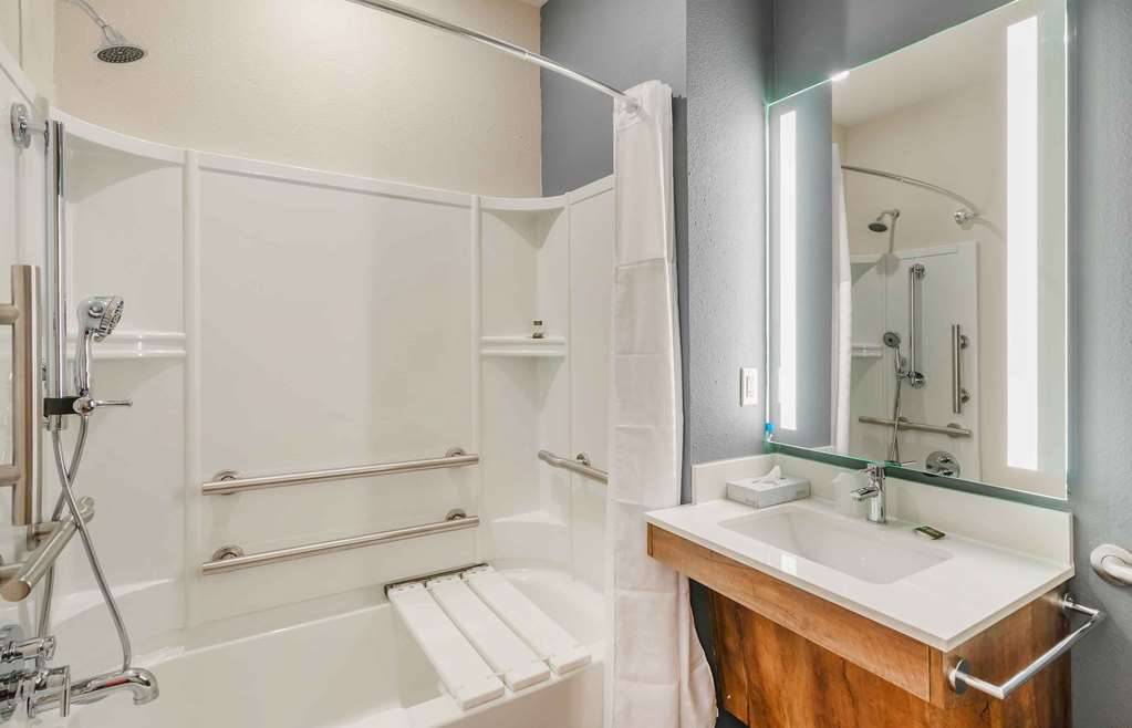 Extended Stay America Premier Suites Fort Myers Airport - photo 32