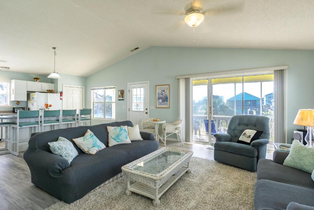 See Otter by Oak Island Accommodations - photo 23