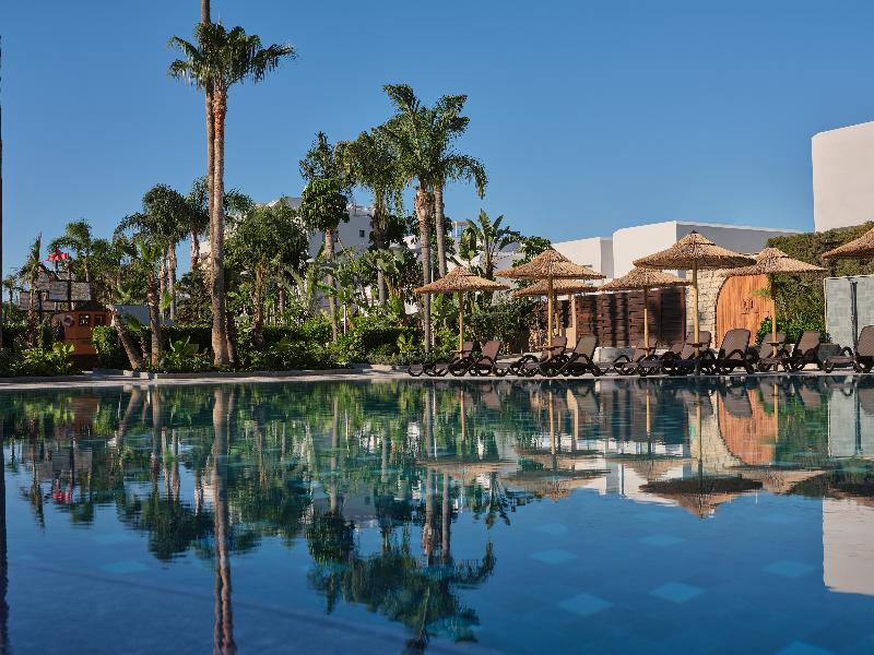 Atlantica Oasis — 4-Star Luxury Hotel in Limassol, Cyprus