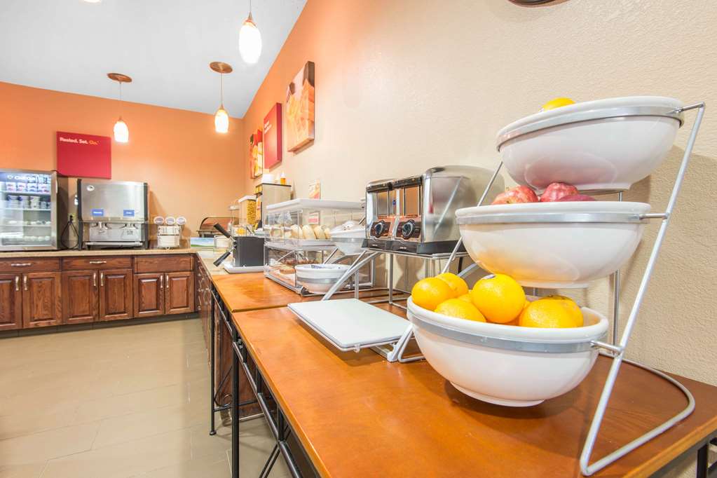 Comfort Suites Rochester Henrietta University Area - photo 27