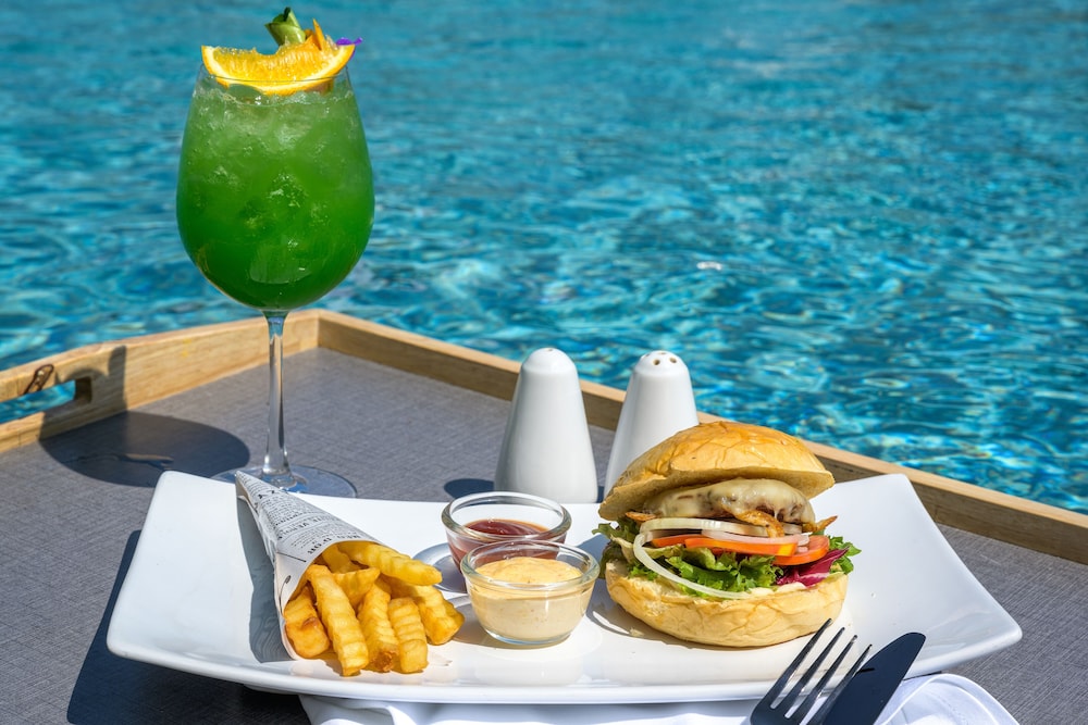 מזון ומשקאות