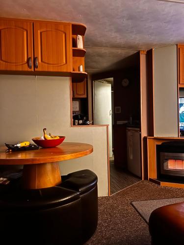 Caravan A27 - carbon neutral hotel in Skegness