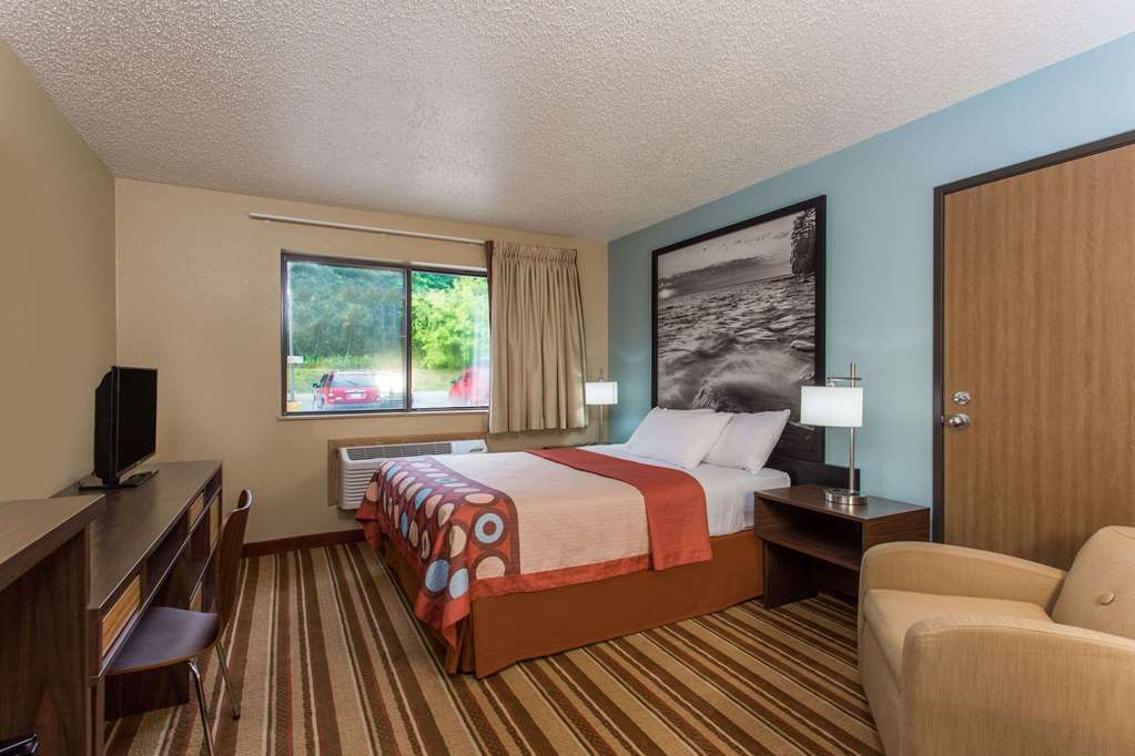 Super 8 by Wyndham Houghton - photo 11