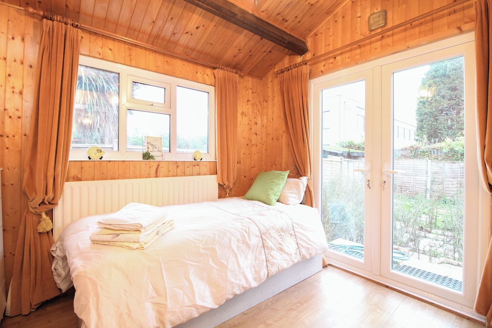 Regents park road single room in Southampton, United Kingdom