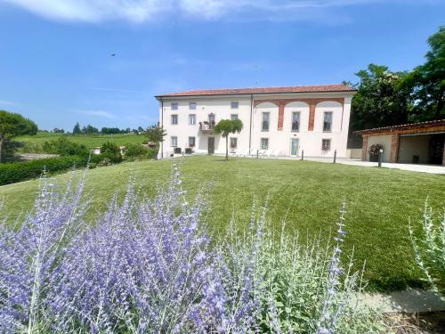 Ermitage la Suite Hermitage Al Tramonto Hermitage Tra Le Vigne — 4-Star Luxury Hotel in Penango, Italy