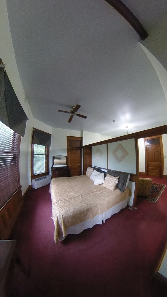 Edwardian Inn - photo 25