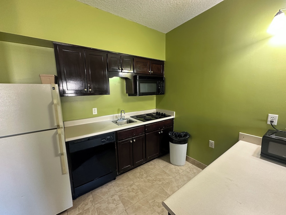 Guest Cottage And Suites - photo 30