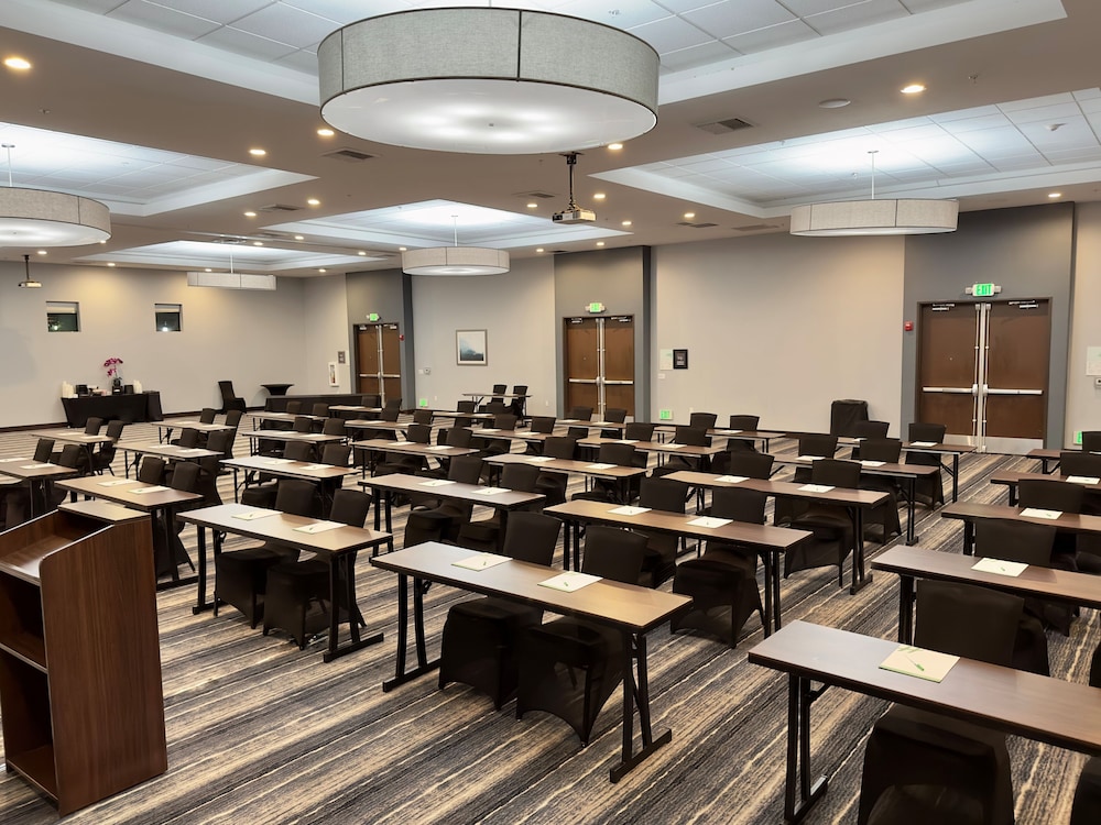 Holiday Inn Carlsbad by IHG - photo 79