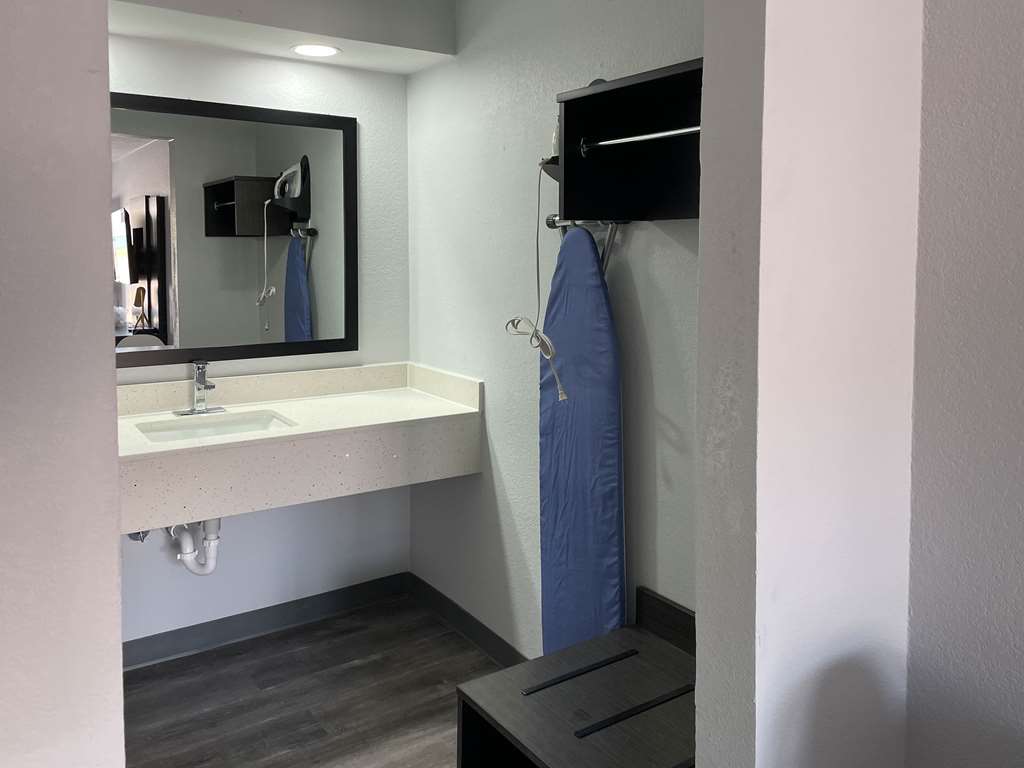 Studio 6 Tulsa OK Central - photo 17
