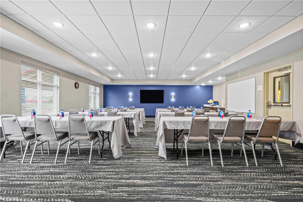 AmericInn by Wyndham International Falls - photo 51