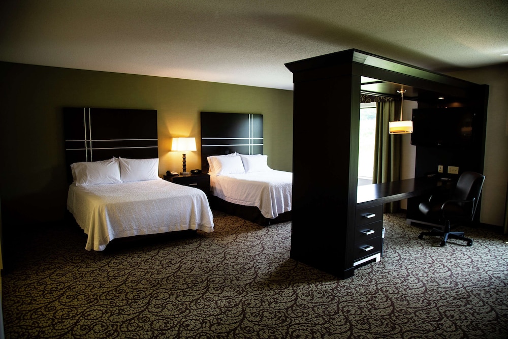 Hampton Inn & Suites Sharon - photo 29