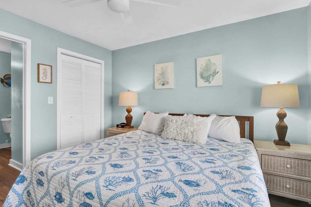 Sandpeddler Inn & Suites - photo 59