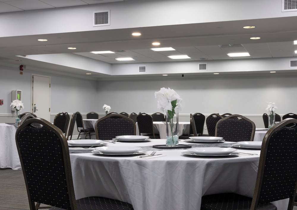 Holiday Inn & Suites Boca Raton North by IHG - photo 39