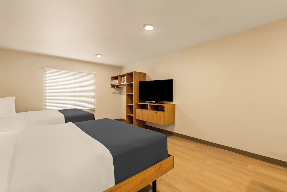 LivAway Suites Nashville Smyrna - photo 8