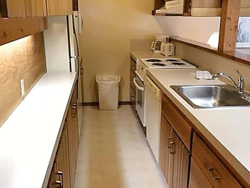 Jackson Hole Vacation Condominiums; a VRI resort - photo 3