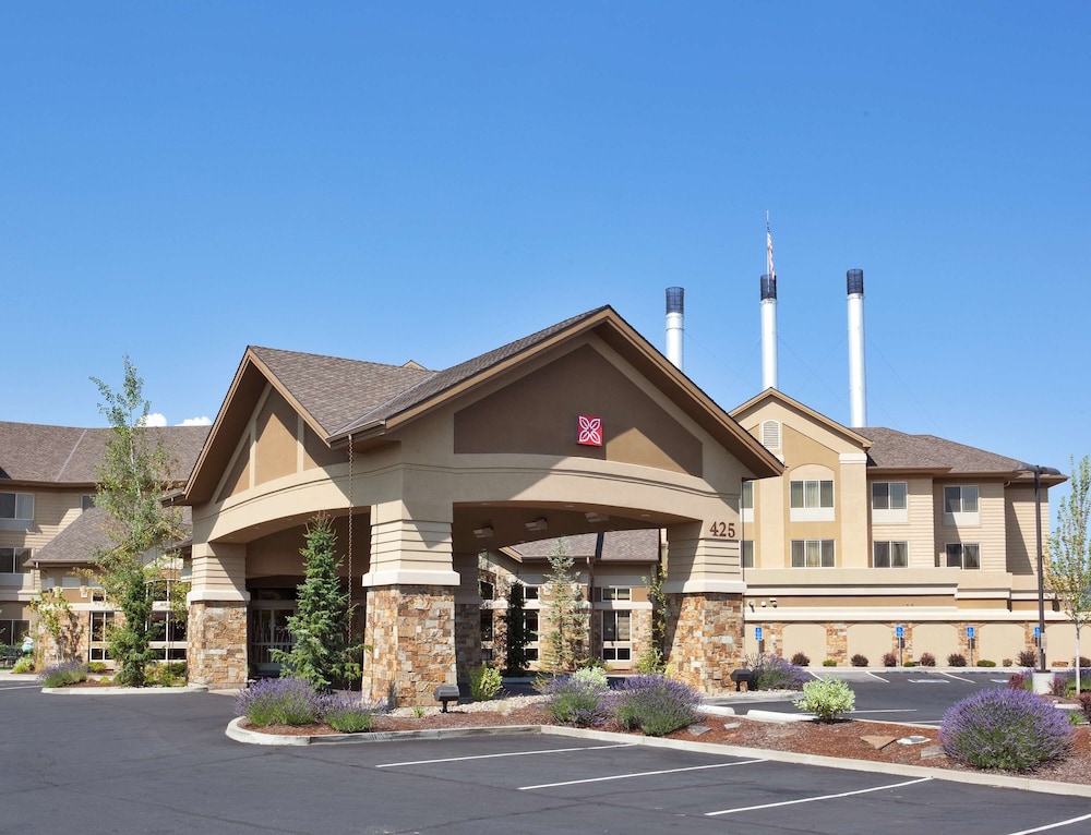 Hilton Garden Inn Bend - photo 2