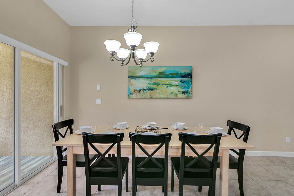 4 Bedrooms 3 Bathrooms Paradise Palms 8976 Mp - photo 8
