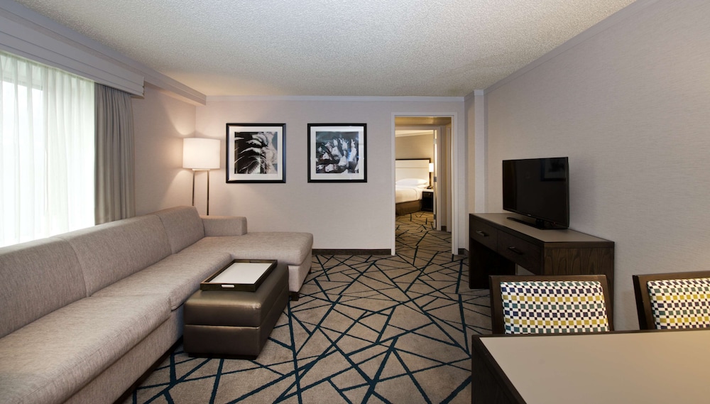 Embassy Suites by Hilton Portland Tigard - photo 27