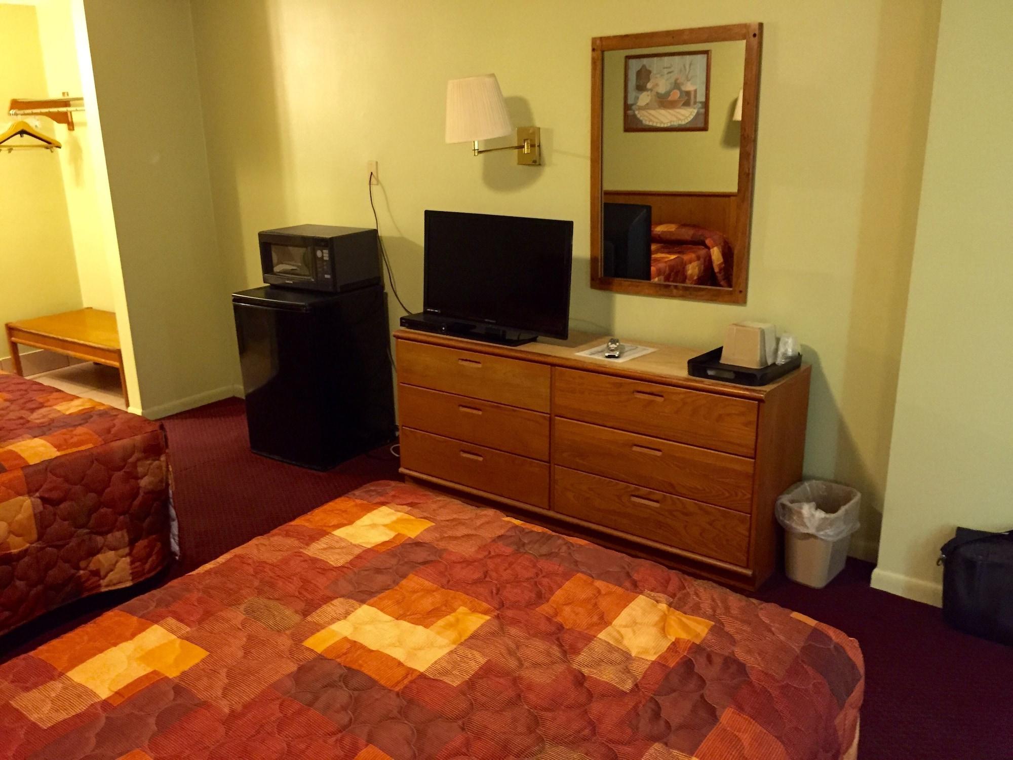 Sebring Inn - photo 8
