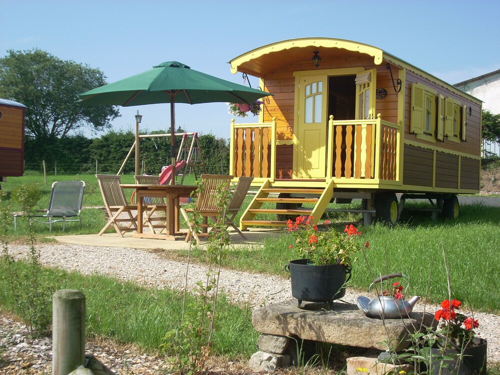 Les Roulottes de la Ferme des Chanaux in Lyon, France