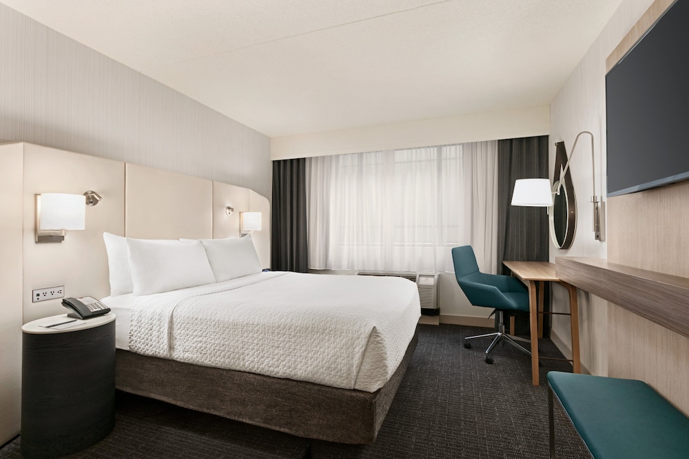 Crowne Plaza: Philadelphia King of Prussia by IHG - photo 10