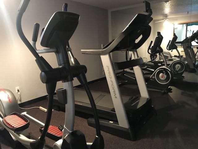 Ramada by Wyndham Keystone Near Mt Rushmore - photo 20