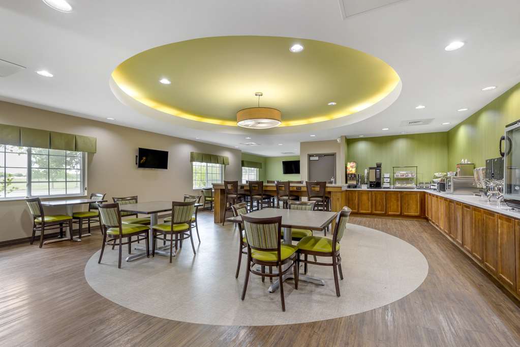 Best Western Plus Patterson Park Inn - photo 38